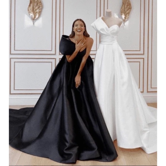 Pronovias NYC TOURMALINE Black Silk Gown Turmaline Spanish Ball Wedding Dress - Picture 4 of 13